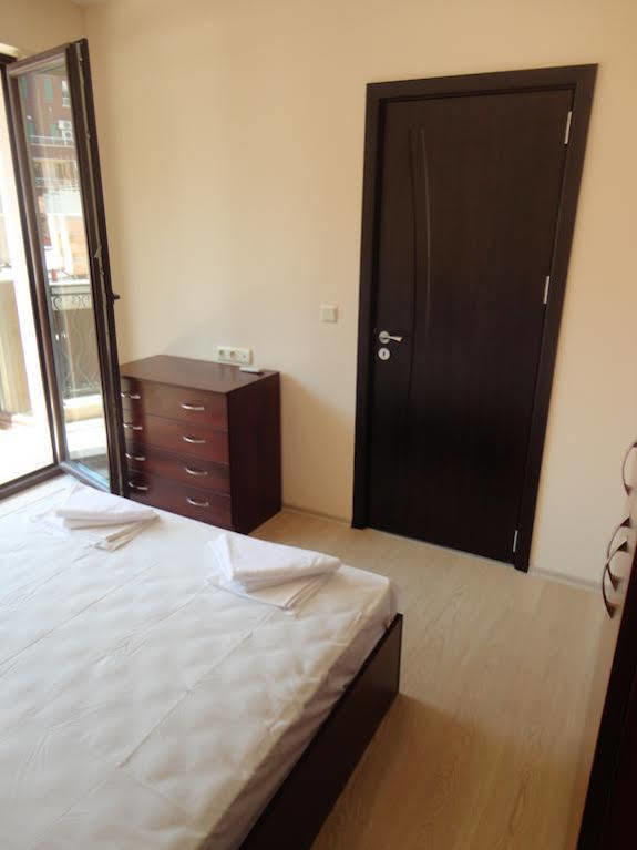 Holiday Apartments In Pomorie Exterior foto